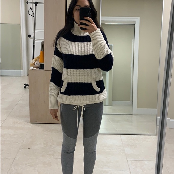 NWT Knit/ Chunky Sweater - Picture 7 of 9